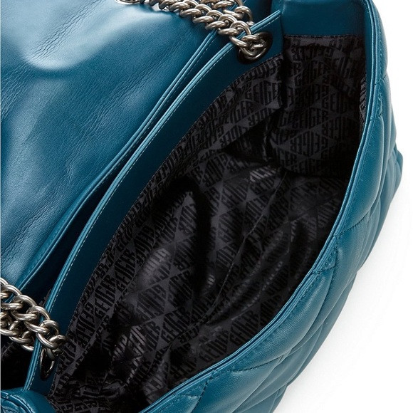 KURT GEIGER LONDON KENSINGTON SOFT QUILTED XXL CHAIN SHOULDER BAG