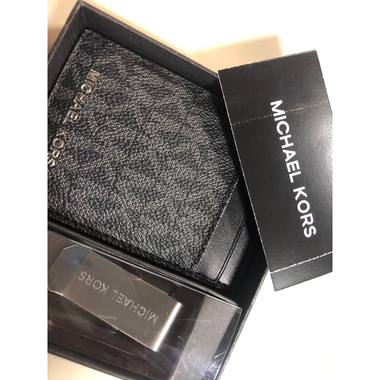 MICHAEL MICHAEL KORS GIFTING MONEY CLIP CARD CASE